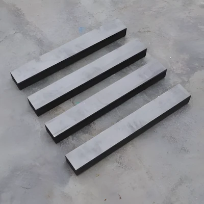 Graphite Plates & Bars detail – Alumax International